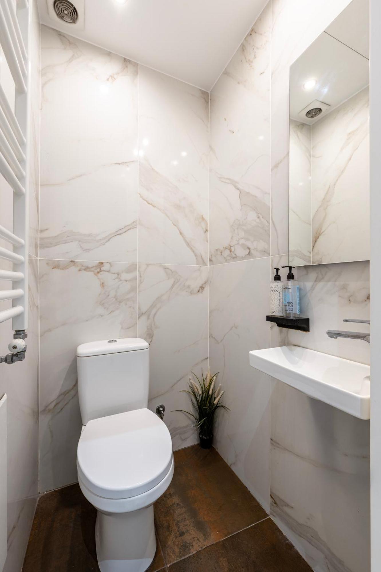Houseloft Grand Vista *