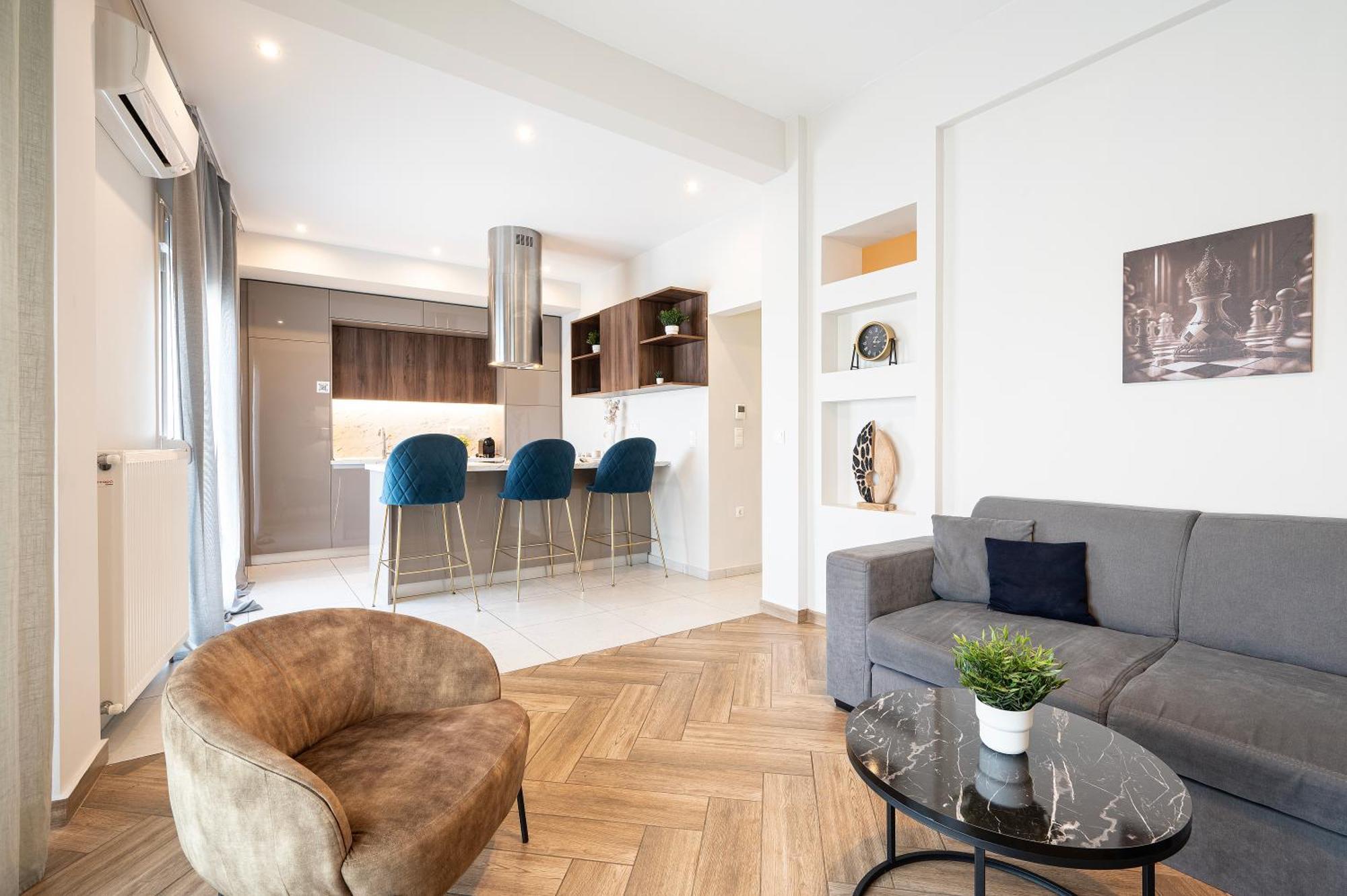 Houseloft Grand Vista Apartment